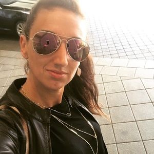 Meet your Posher, Mandy